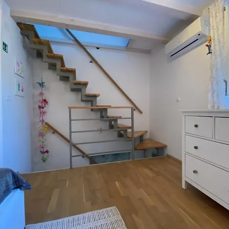 Дом отдыха Hidden Hideaway Црес
