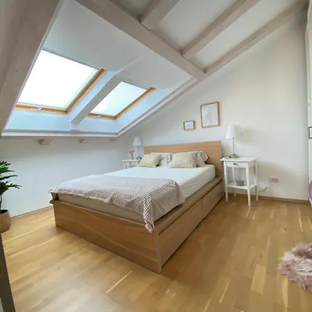 Vikendica Hidden Hideaway *